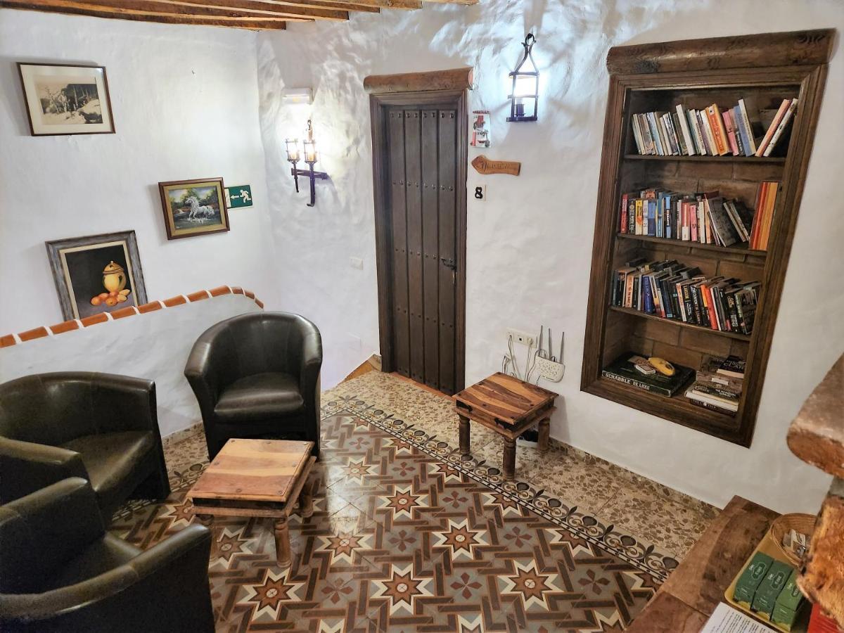 Posada La Plaza Канильяс-де-Альбайда Экстерьер фото