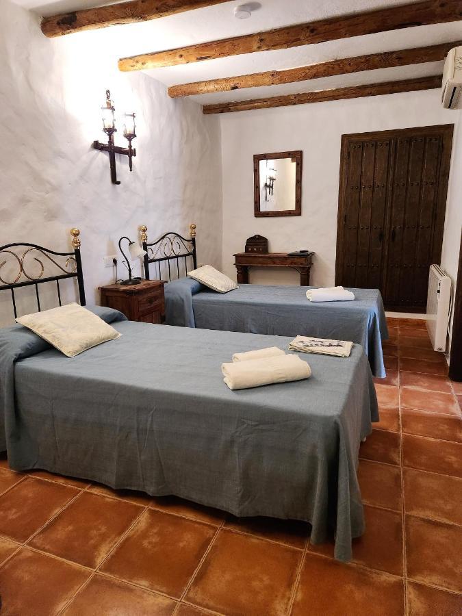 Posada La Plaza Канильяс-де-Альбайда Экстерьер фото