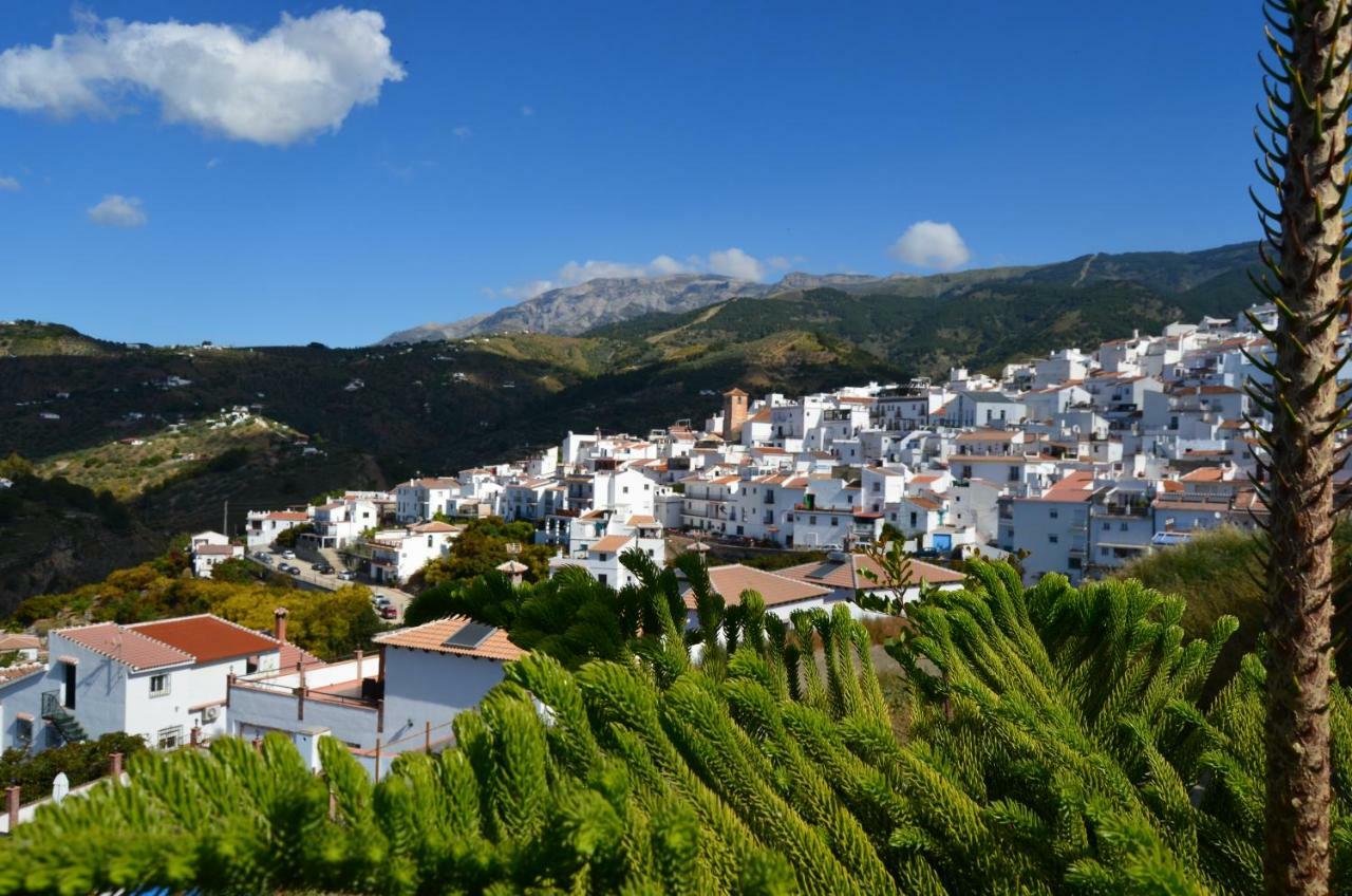 Posada La Plaza Канильяс-де-Альбайда Экстерьер фото